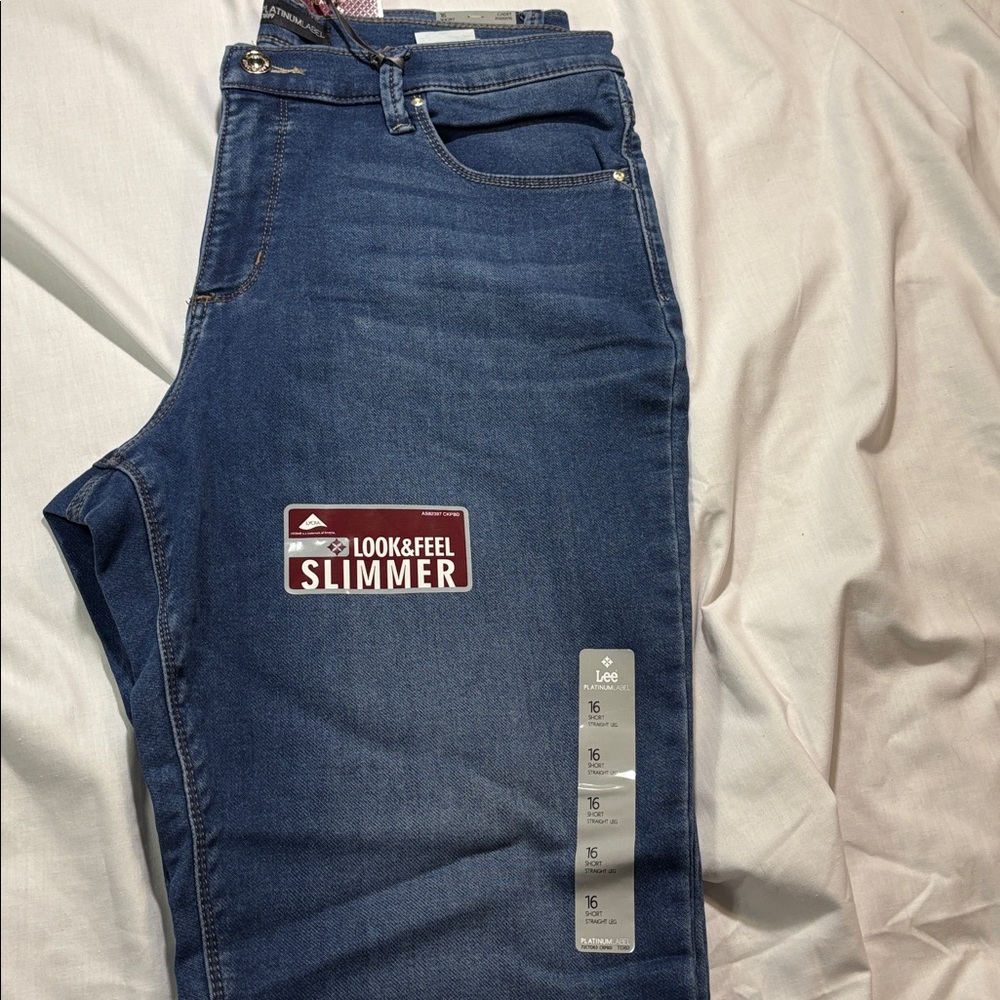 Lee Platinum Label Classic Fit Straight Leg Jeans Size 16W Short NWT